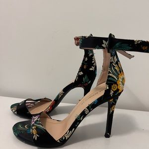 Women's Shoe Republic LA Floral Pattern high heels